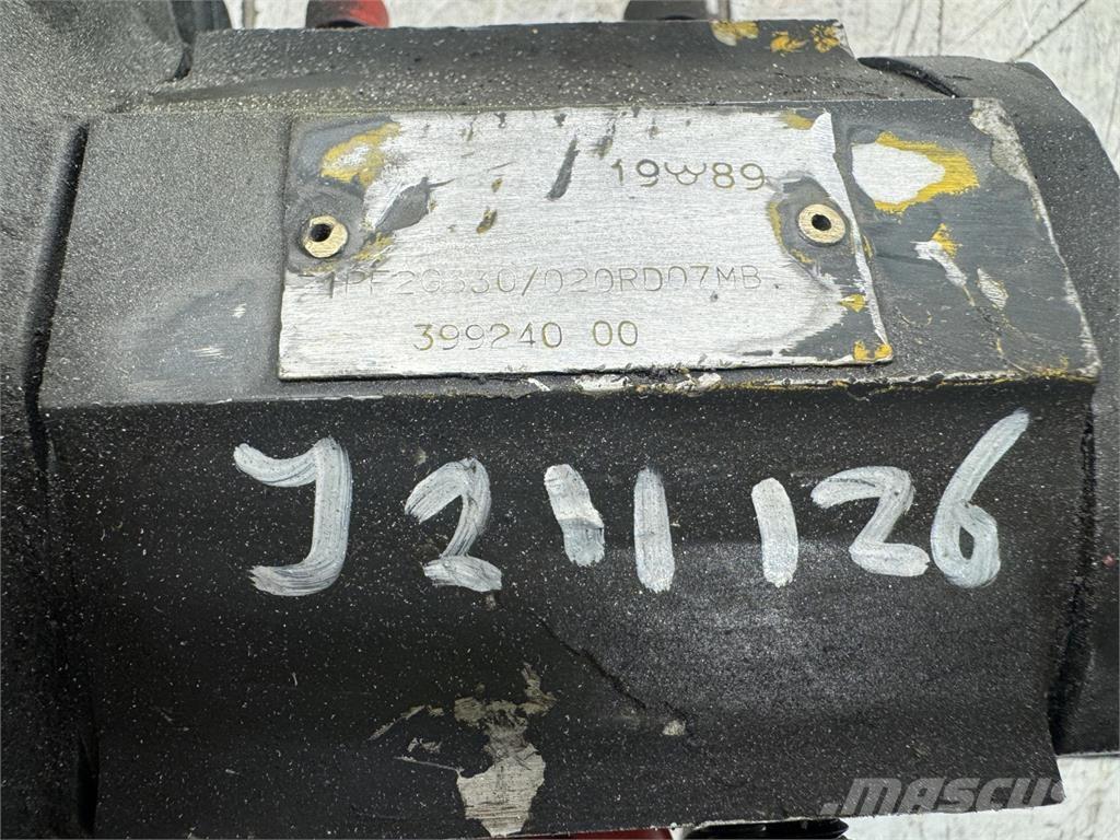  Gear pump 起重机配件设备