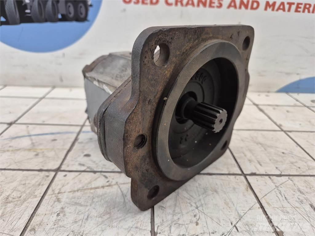  Gear pump 起重机配件设备
