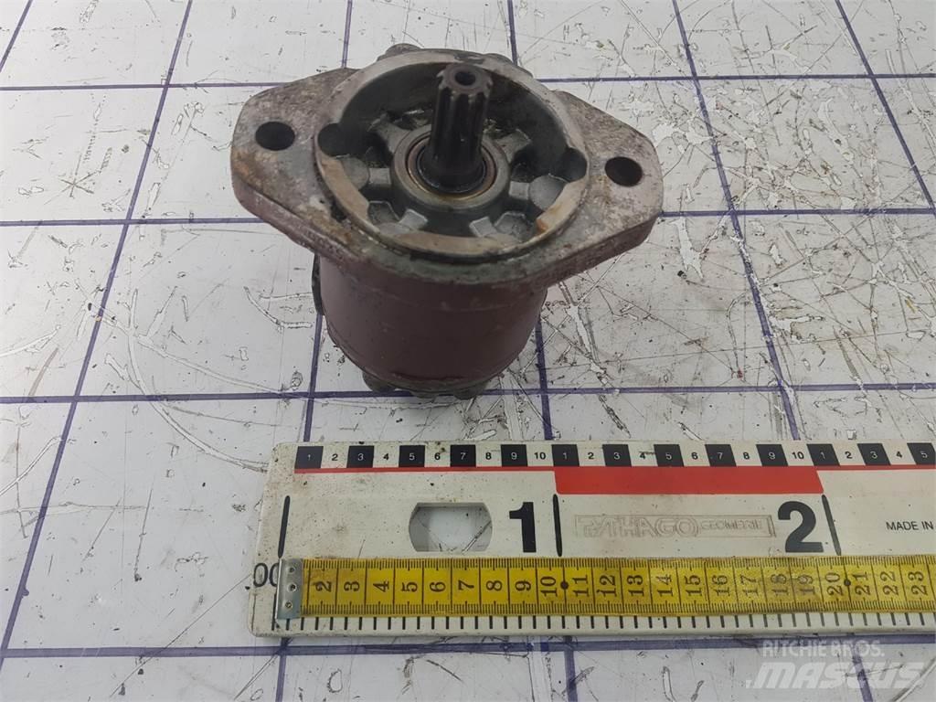 Grove steering pump 起重机配件设备