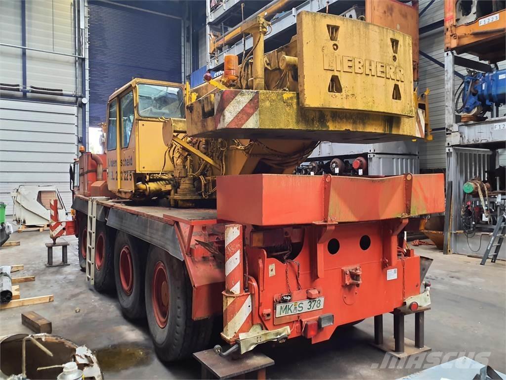 Liebherr LTM 1050 全地面起重机︳移动式起重机