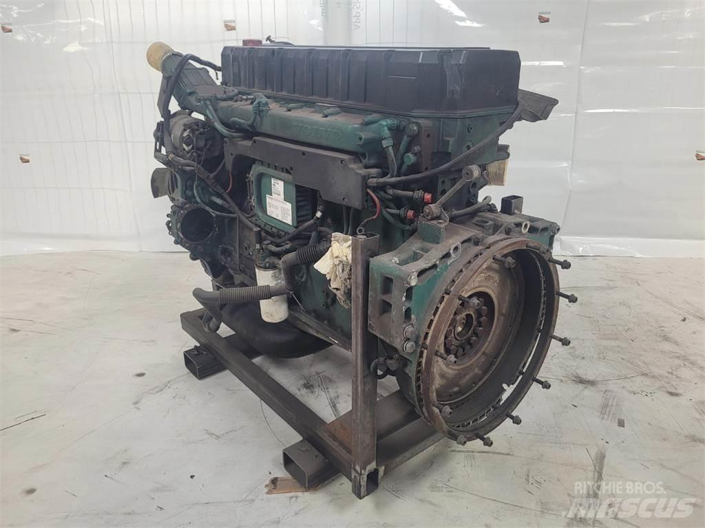 Volvo D12 发动机