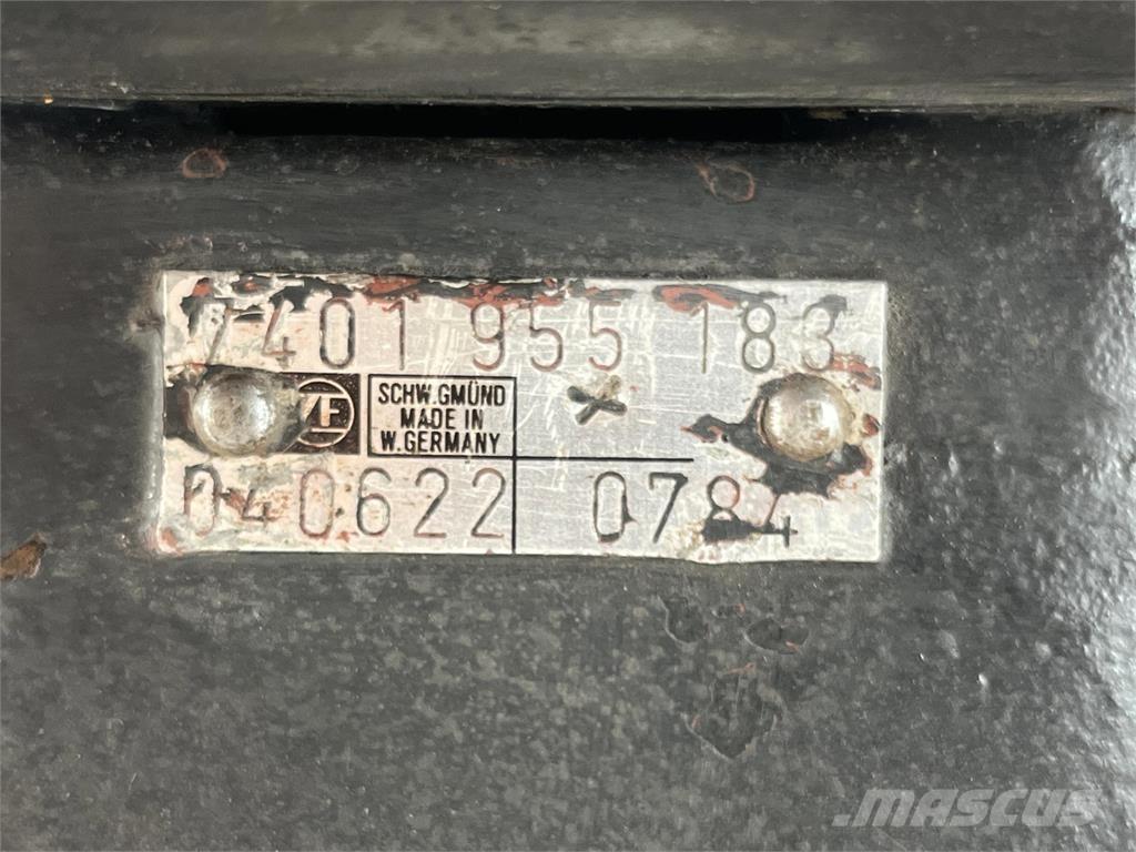 ZF Steering Box 起重机配件设备