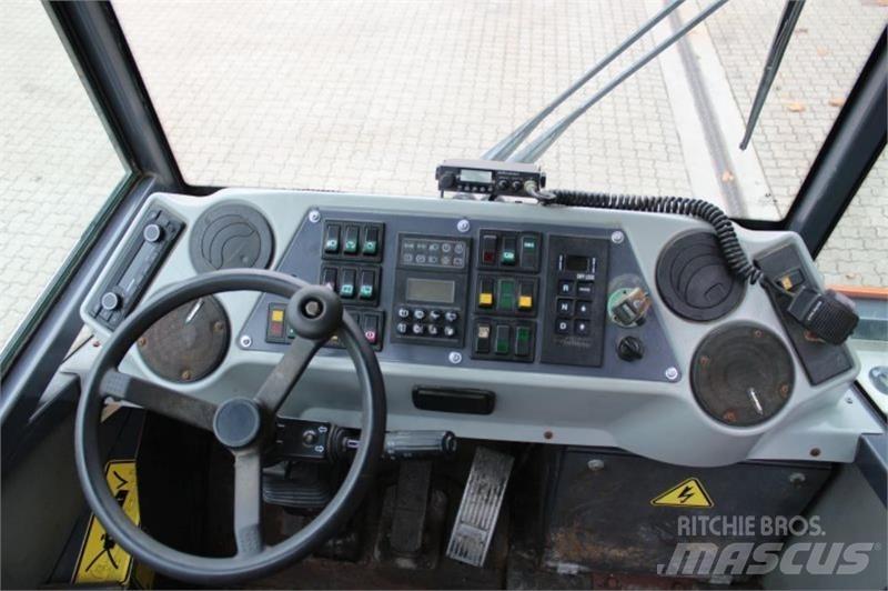 Mafi MT25 码头牵引车