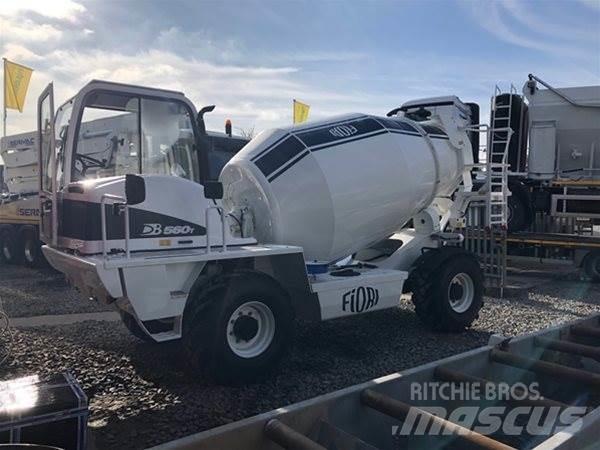Fiori DB560T 混凝土搅拌车