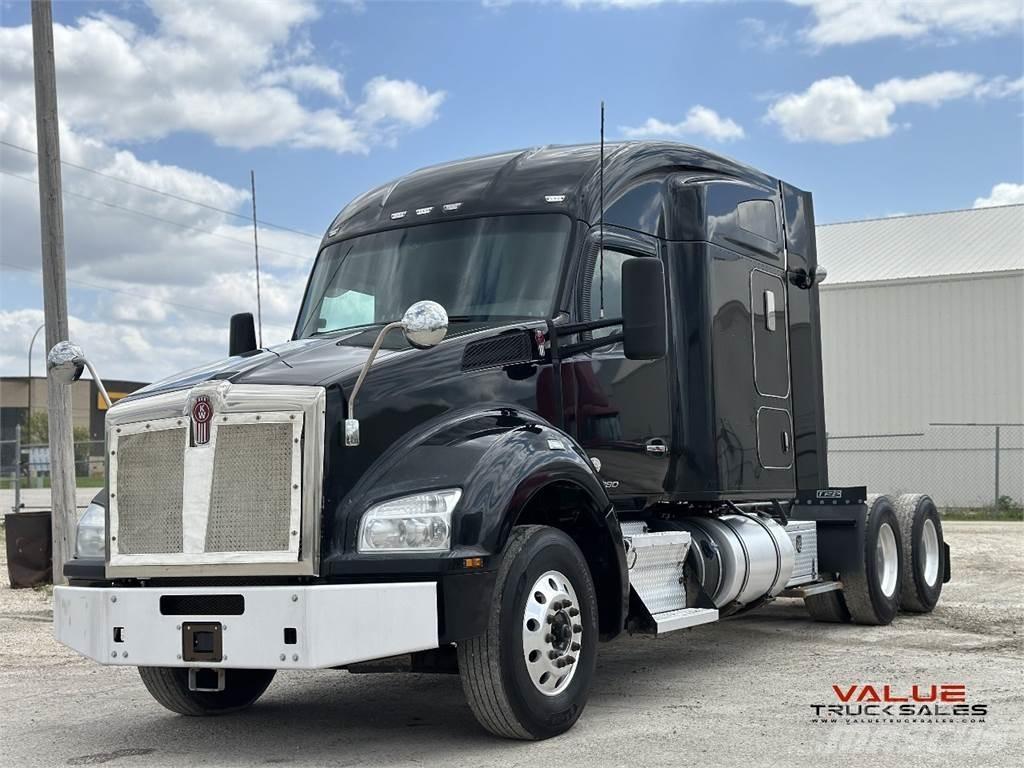 Kenworth T880 牵引车