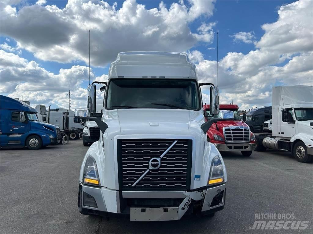 Volvo VNL 牵引车