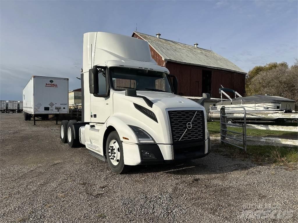 Volvo VNL300 牵引车