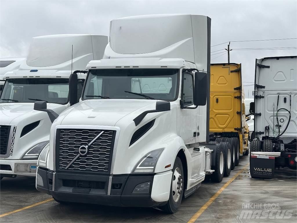 Volvo VNL300 牵引车
