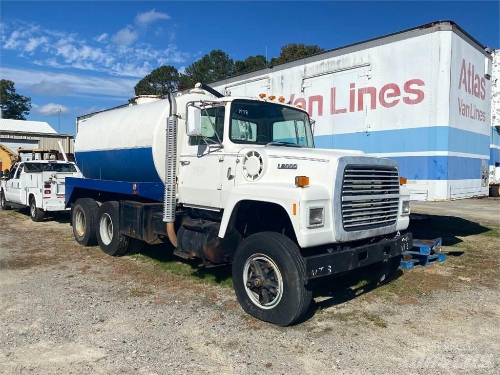 Ford L8000 建筑机械-其他