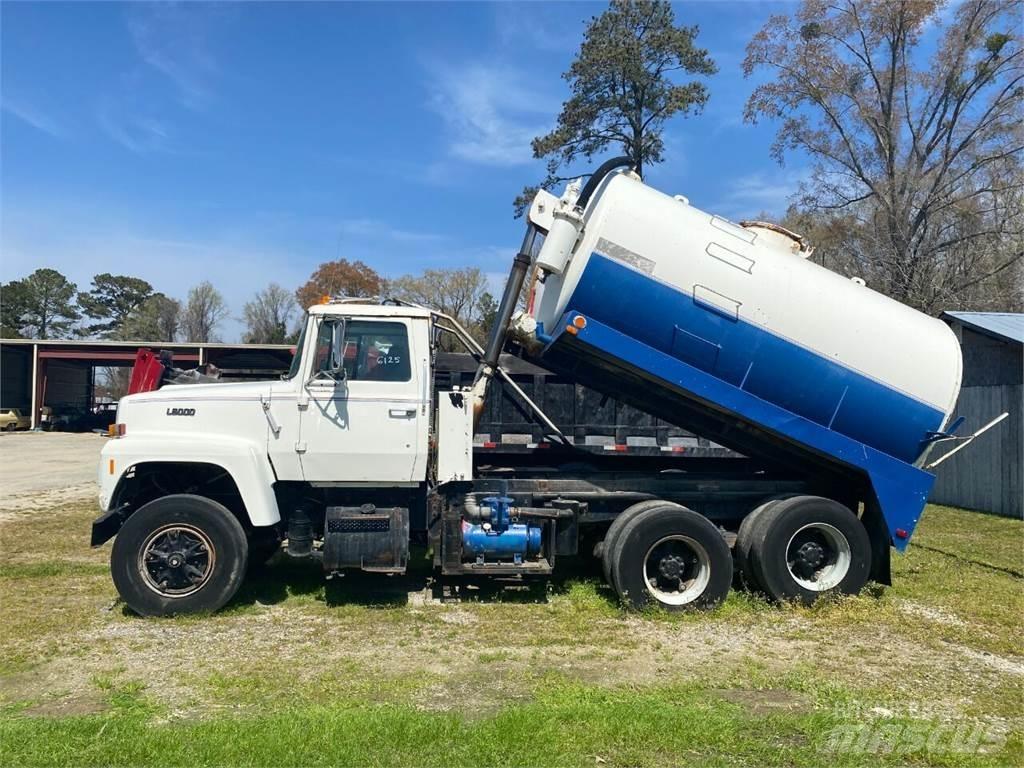 Ford L8000 建筑机械-其他