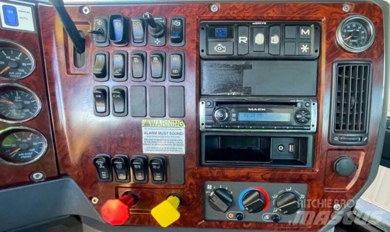 Mack CXU613 建筑机械-其他