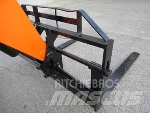 SkyTrak 8042 建筑机械-其他