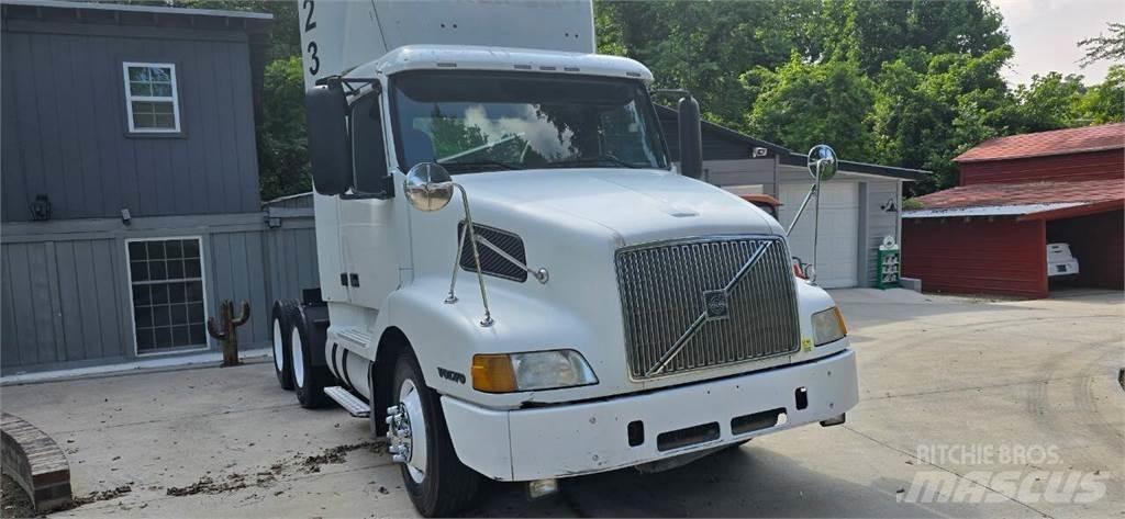 Volvo VNL 建筑机械-其他