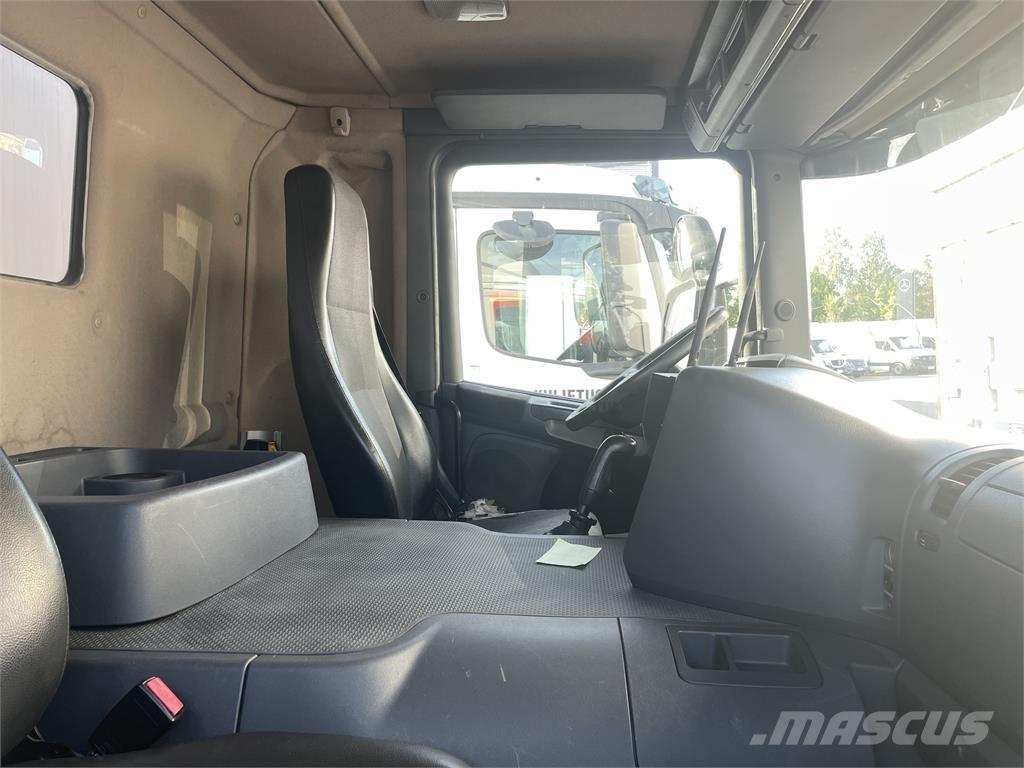 Scania P230 牵引车