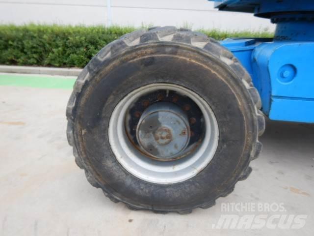 Aichi SP21AJ 直臂高空工作平台