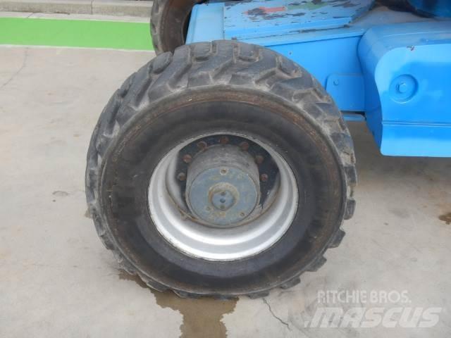 Aichi SP21AJ 直臂高空工作平台