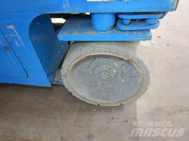 Genie GS2032 剪叉式升降机