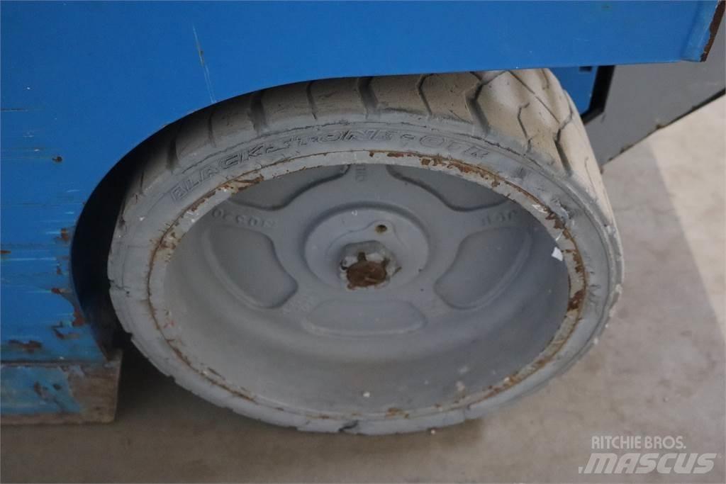 Genie GS2032 剪叉式升降机