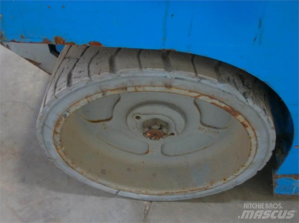 Genie GS2032 剪叉式升降机