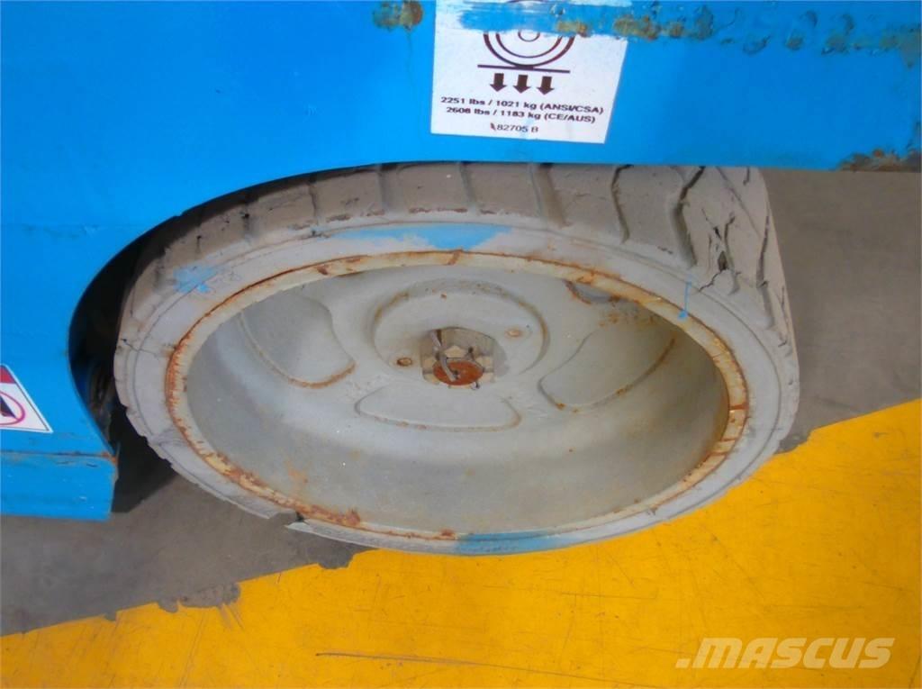 Genie GS3246 剪叉式升降机