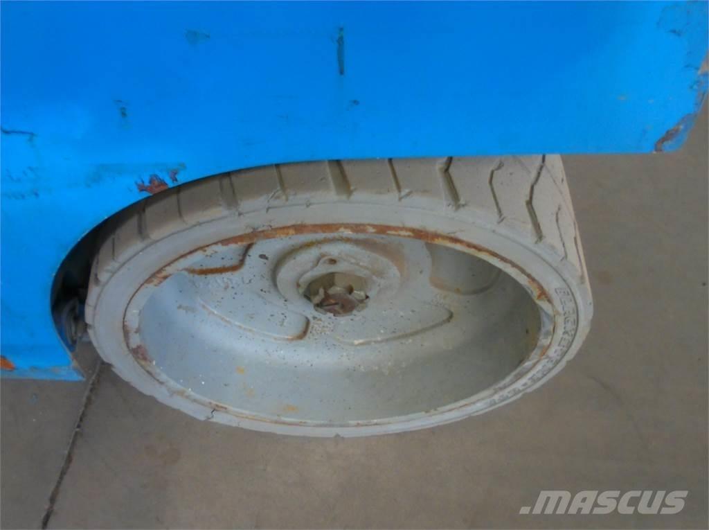Genie GS3246 剪叉式升降机