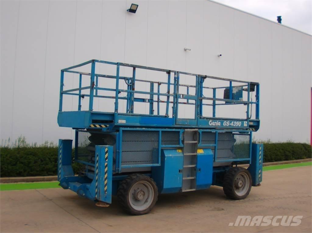 Genie GS4390RT 剪叉式升降机