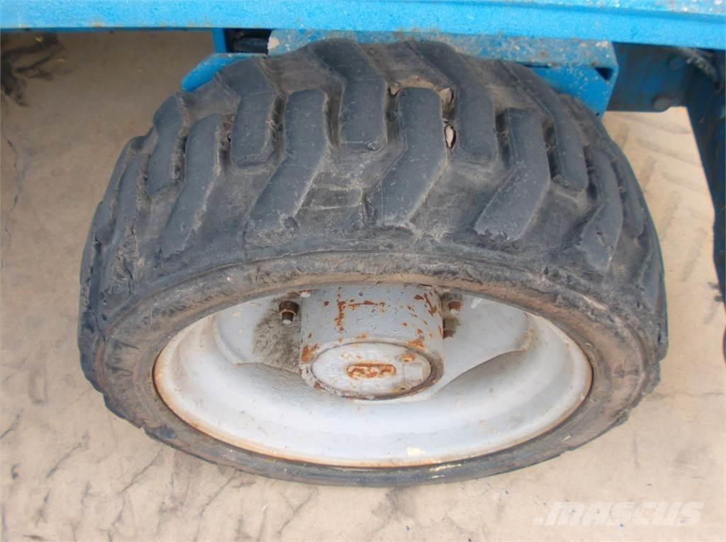 Genie GS4390RT 剪叉式升降机