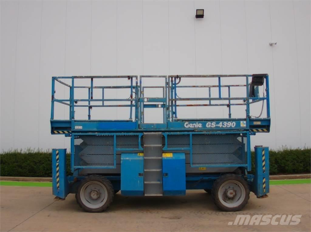 Genie GS4390RT 剪叉式升降机