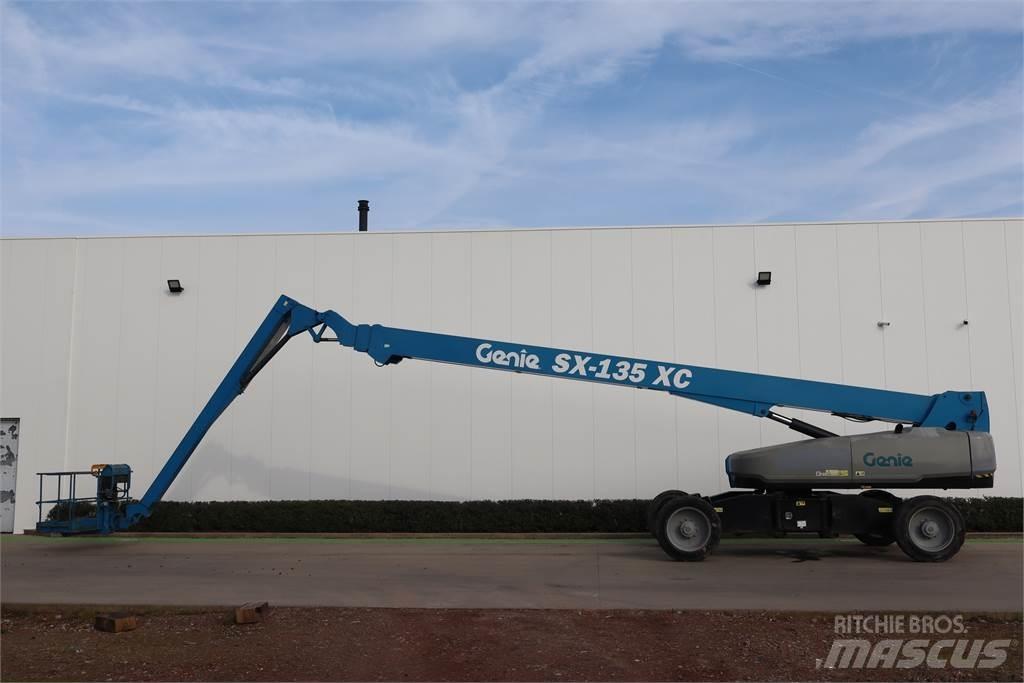 Genie SX135XC 直臂高空工作平台
