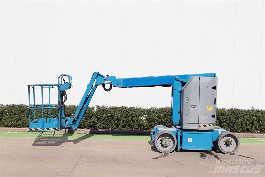 Genie Z30-20N 曲臂高空工作平台