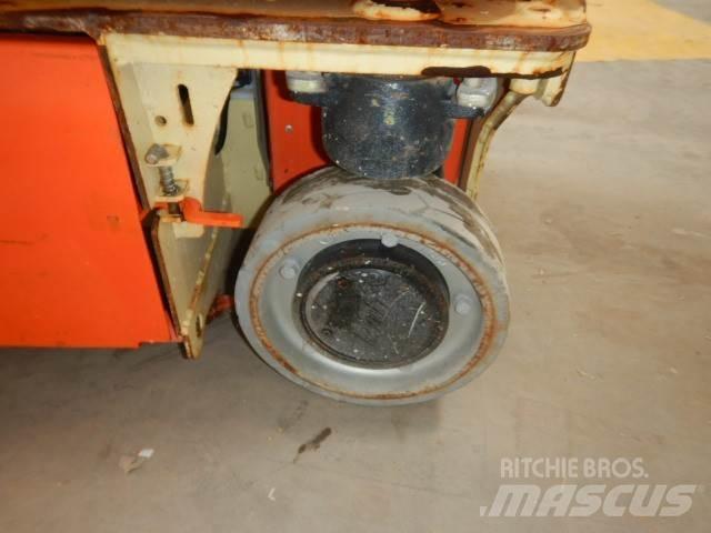JLG 1230ES 客货电梯