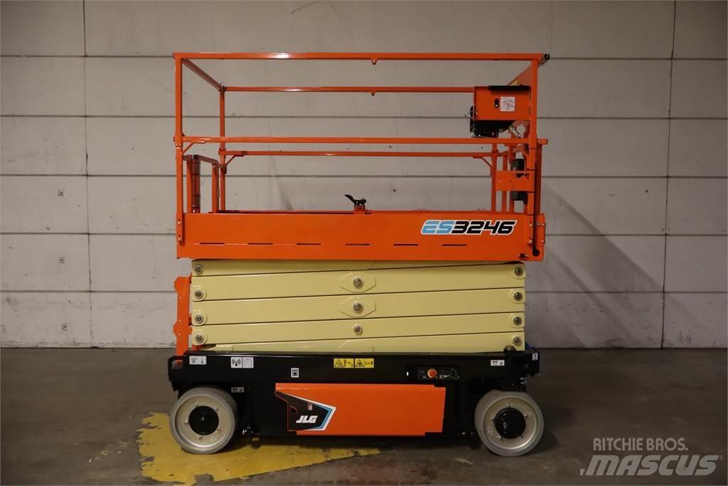 JLG 3246ES 剪叉式升降机