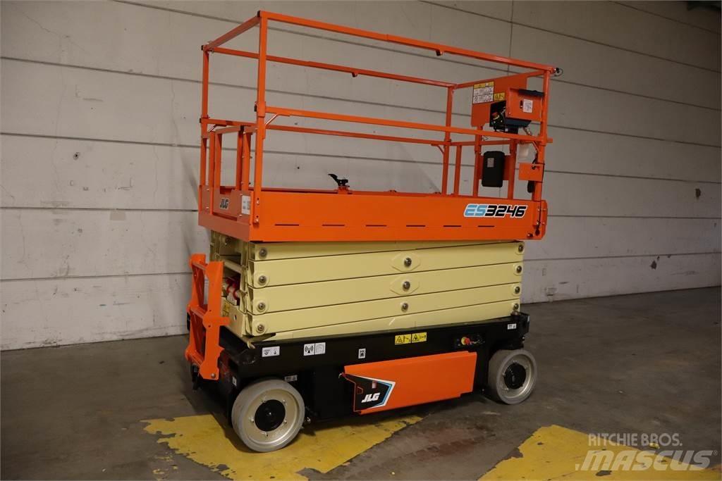 JLG 3246ES 剪叉式升降机