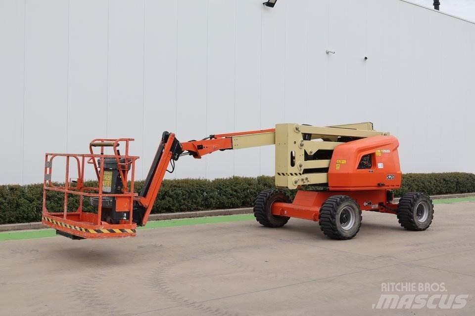 JLG 520AJ 曲臂高空工作平台