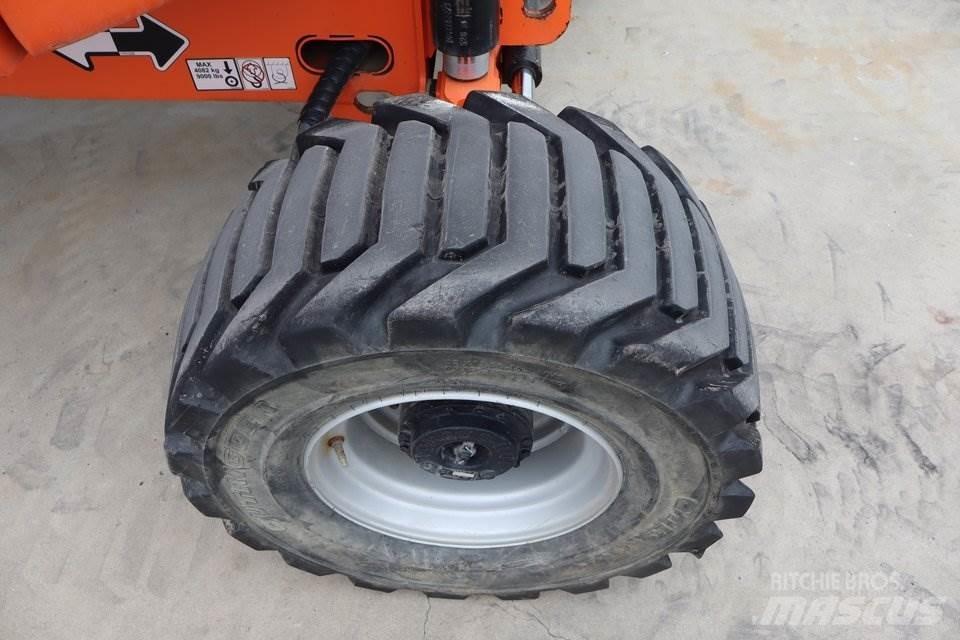 JLG 520AJ 曲臂高空工作平台