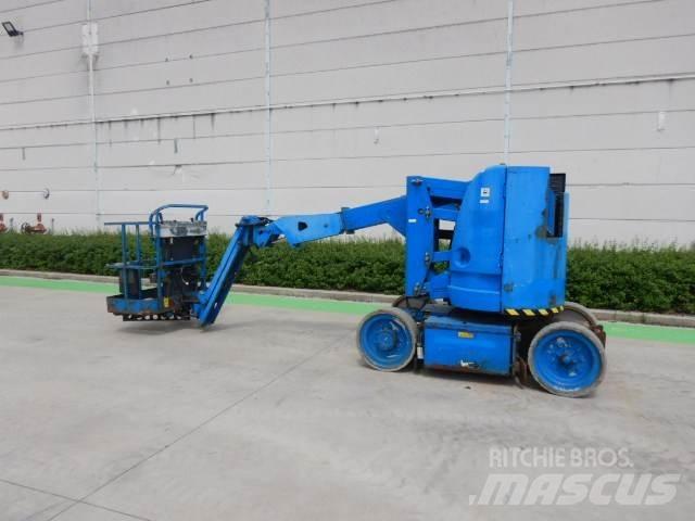 JLG E300AJP 曲臂高空工作平台