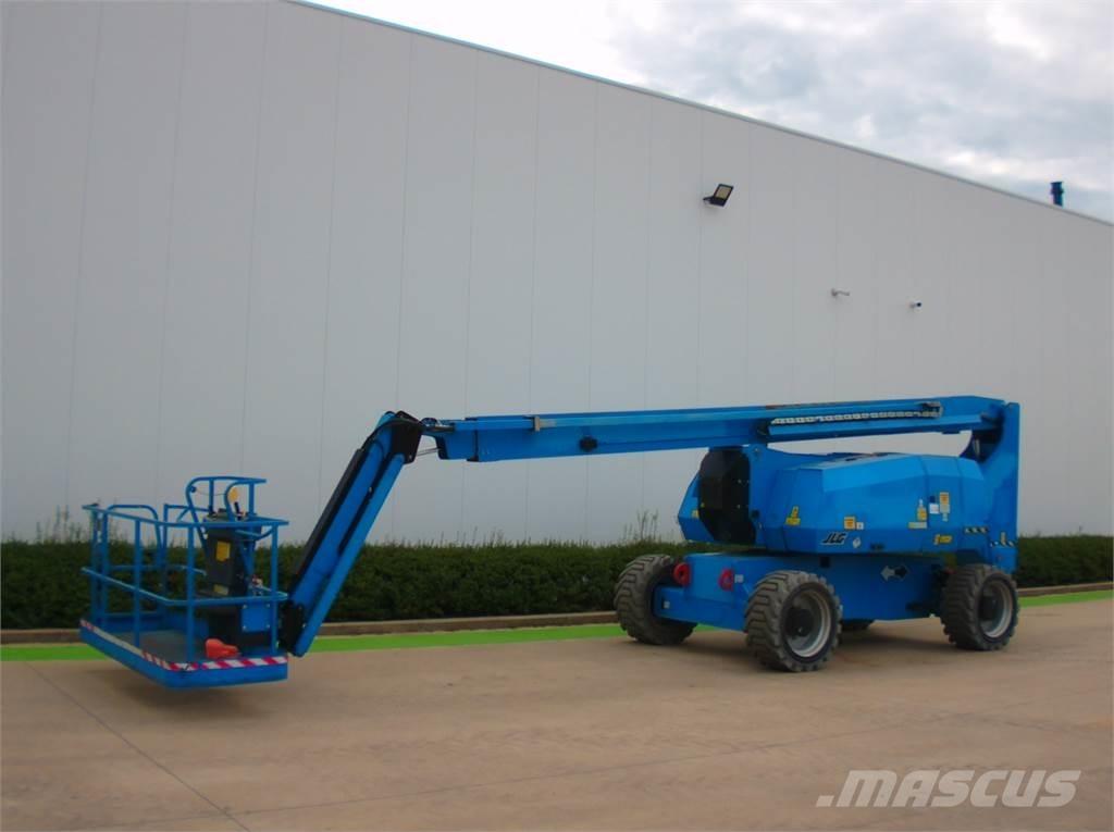 JLG H800AJ 曲臂高空工作平台
