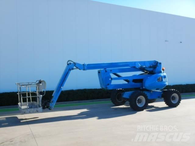 Manitou 200ATJ 曲臂高空工作平台