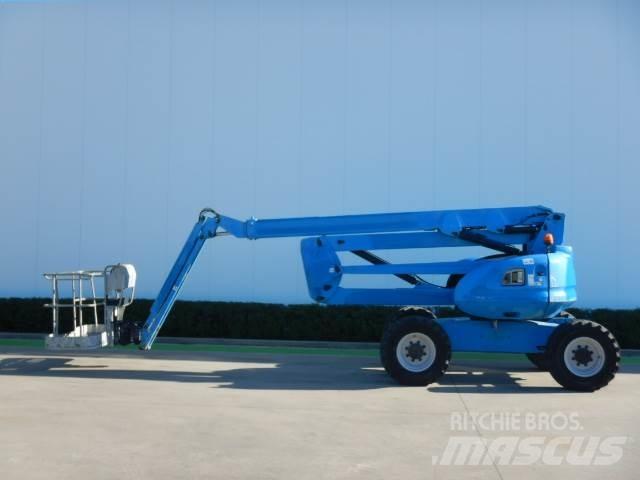 Manitou 200ATJ 曲臂高空工作平台