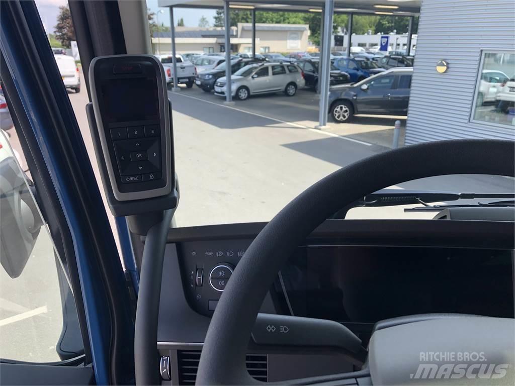 Volvo FH 6x2 牵引车