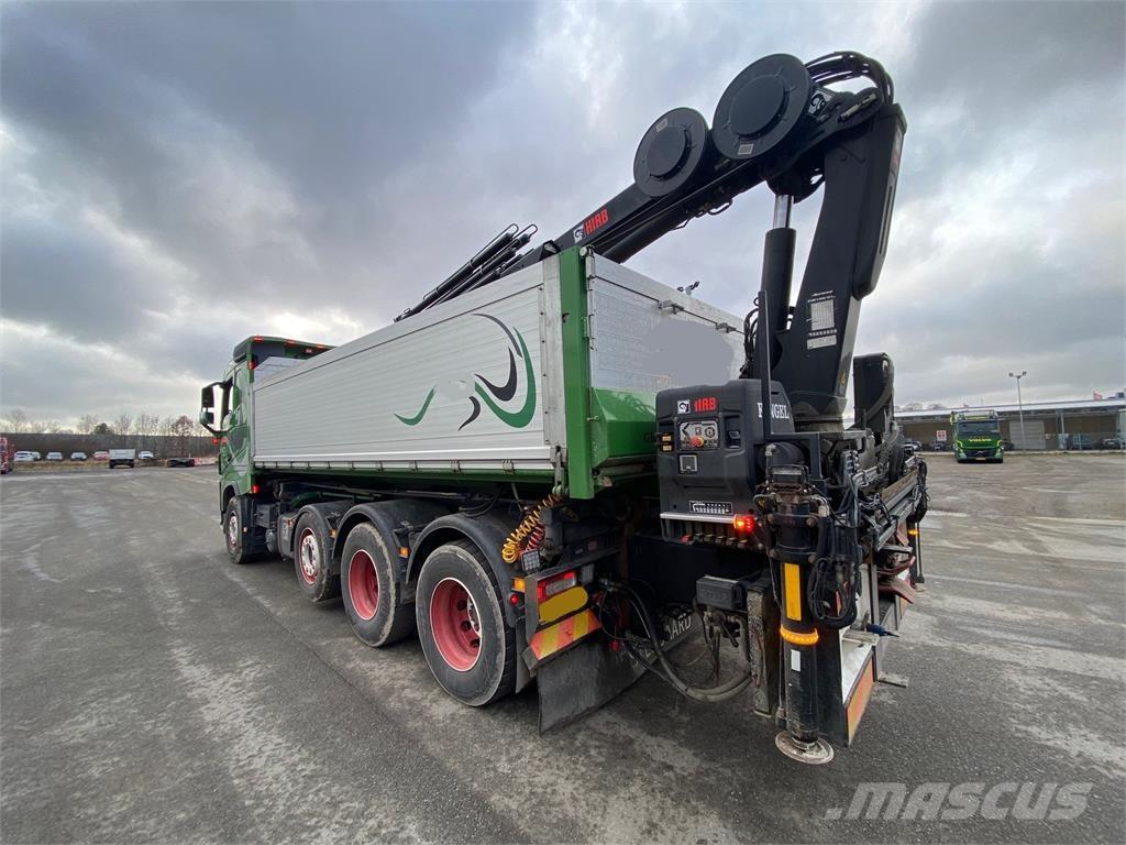 Volvo FH 8x4 起重车