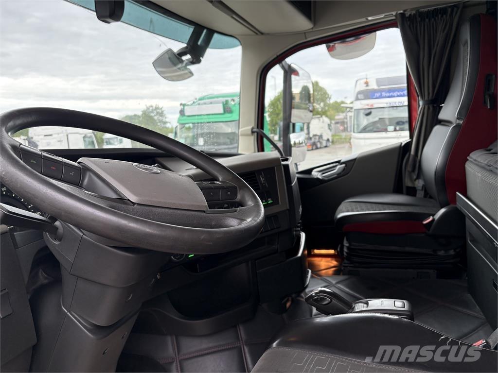 Volvo FH540 6x4 牵引车