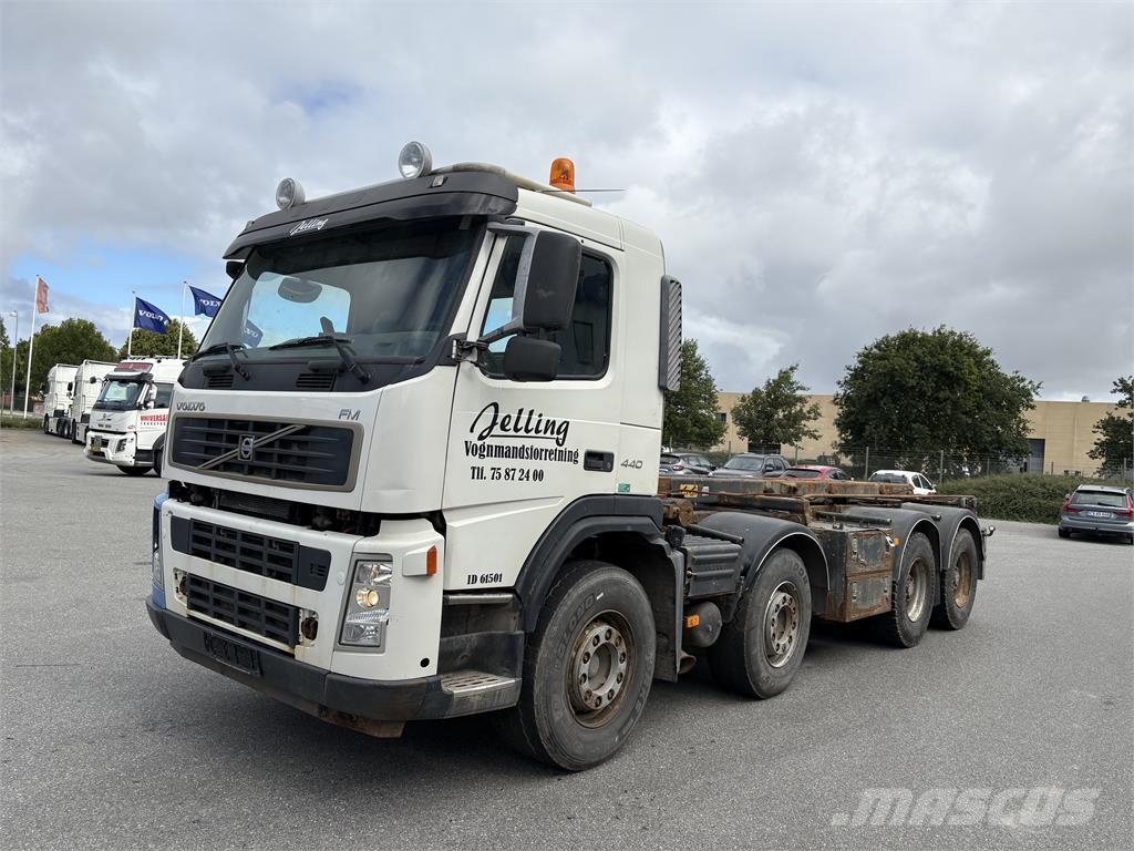 Volvo FM440 可拆卸式卡车