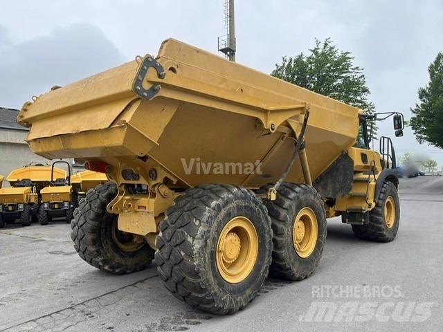 Bell B30E 铰接式自卸车