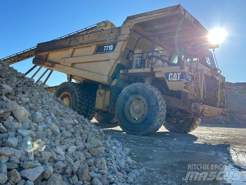CAT 771D 刚性自卸车