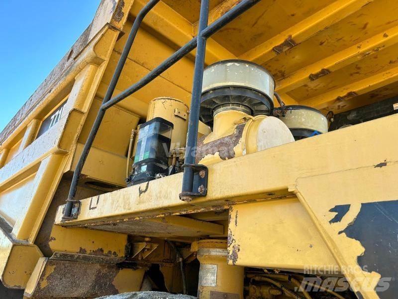 CAT 771D 刚性自卸车