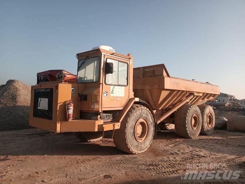CAT D350C 铰接式自卸车