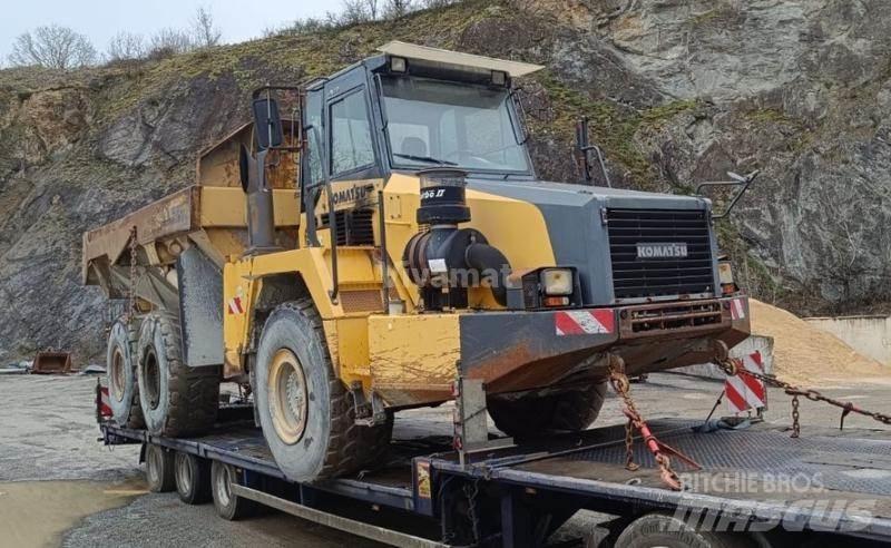 Komatsu HM300-2 铰接式自卸车