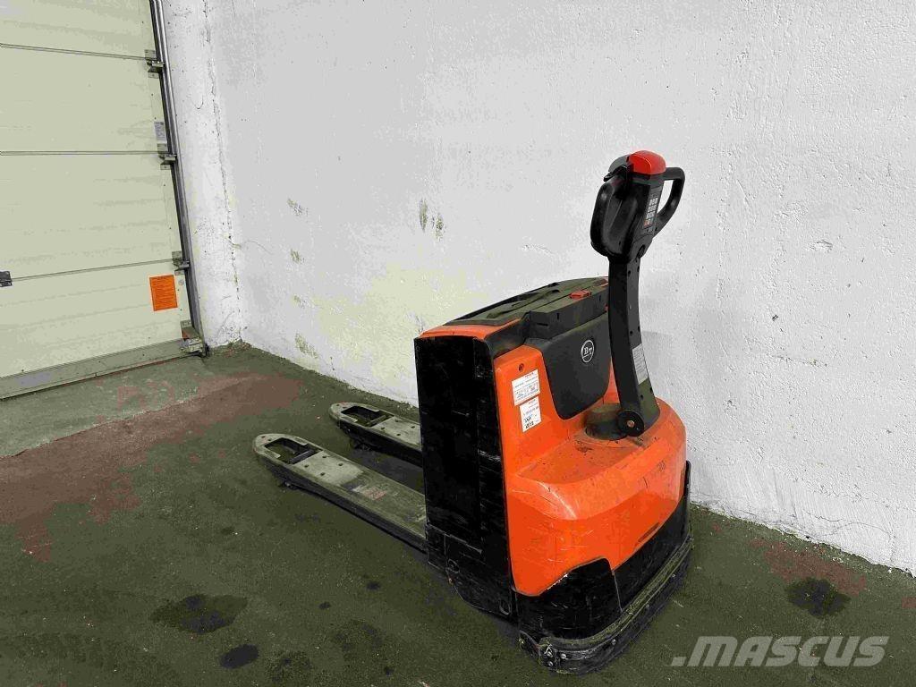 BT LWE 200 手摇升降机