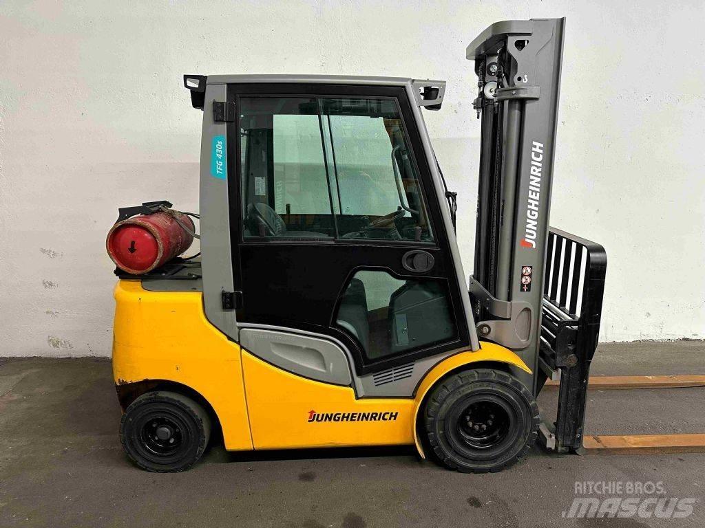 Jungheinrich TFG 430s 天然气叉车